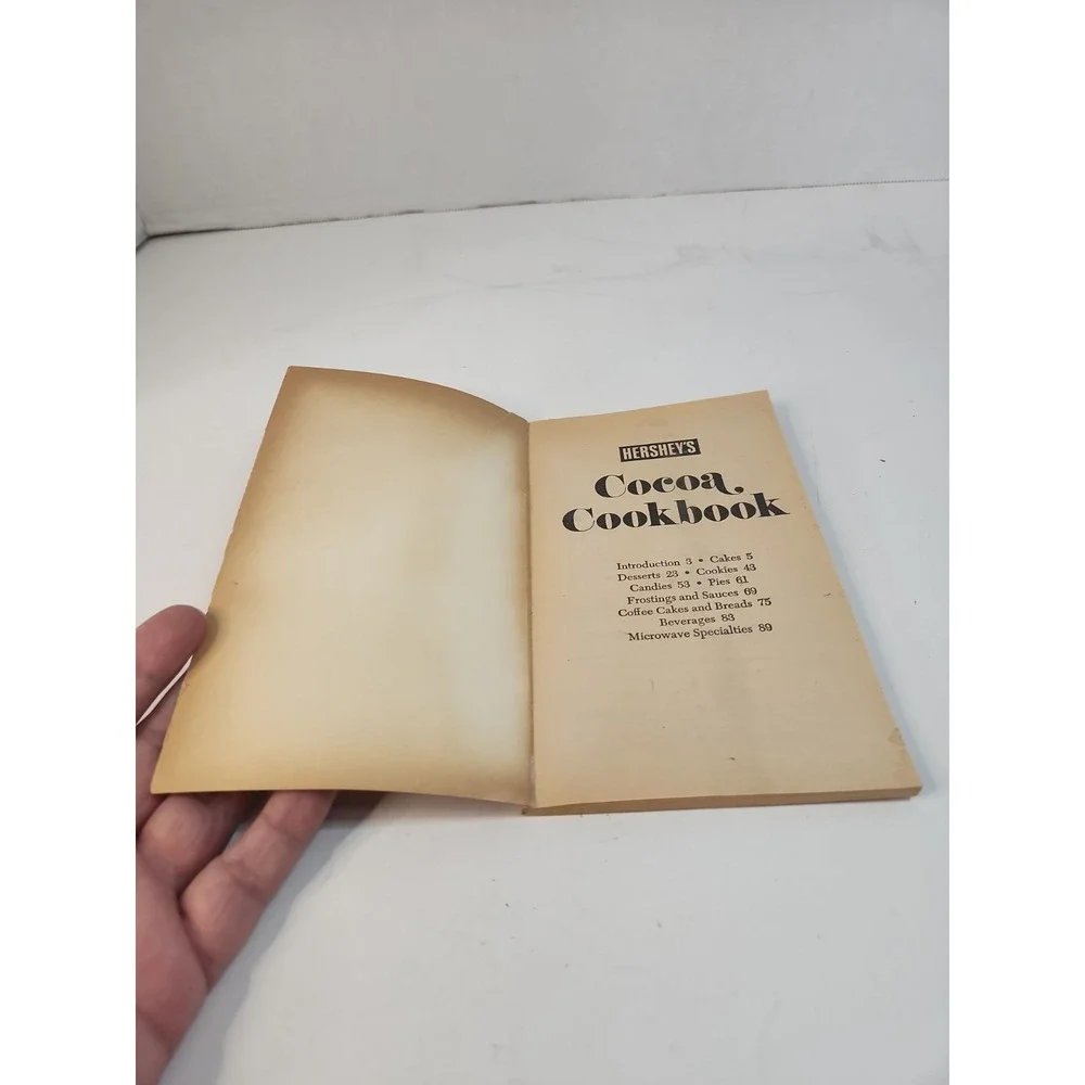Vintage 1979 Hershey's Cocoa Cookbook Yellow Cover Retro Chocolate Recipes Good